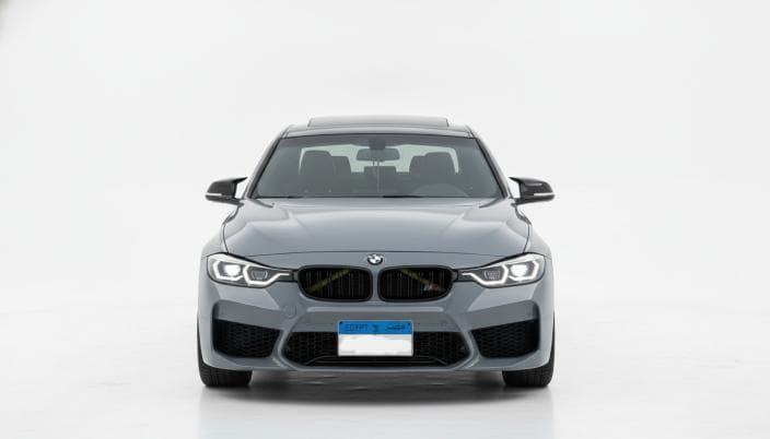 بي ام دبليو 320i 2016 ام سبورت رمادي ناردو أوتوماتيك — مستعملة