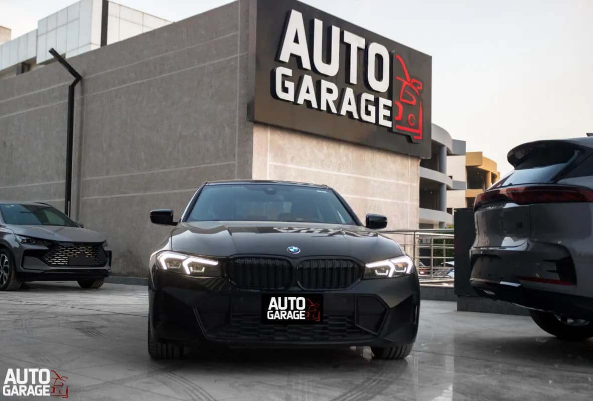 بي ام دبليو 320i 2026 أم سبورت باكيدج أسود أوتوماتيك — مستعملة