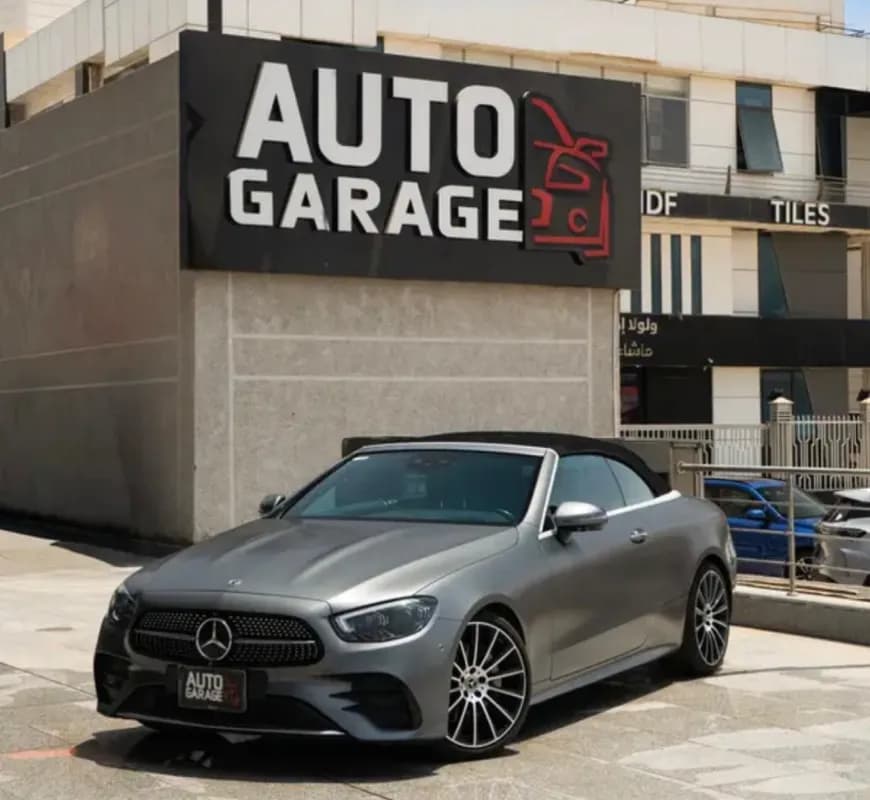 مرسيدس بنز E300 2021 ايه ام جي رمادي ناردو أوتوماتيك — مستعملة