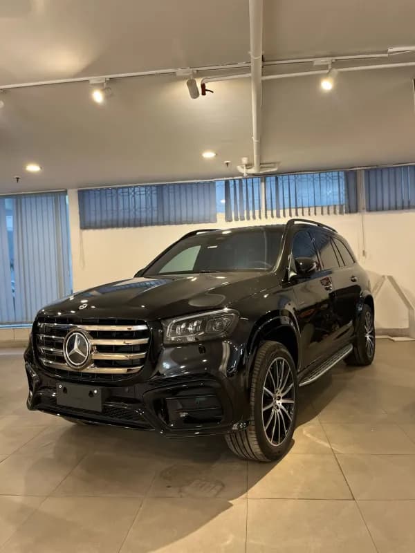 مرسيدس بنز GLS 580 2026 4 ماتيك أسود أوتوماتيك — مستعملة