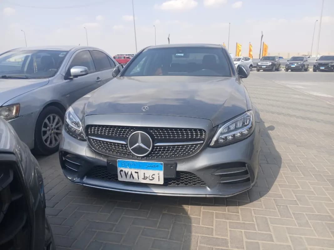 مرسيدس بنز C300 2020 اي ام جي رمادي أوتوماتيك — مستعملة
