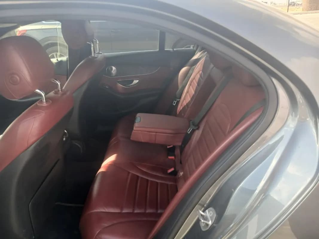 مرسيدس بنز C300 2020 اي ام جي رمادي أوتوماتيك — مستعملة