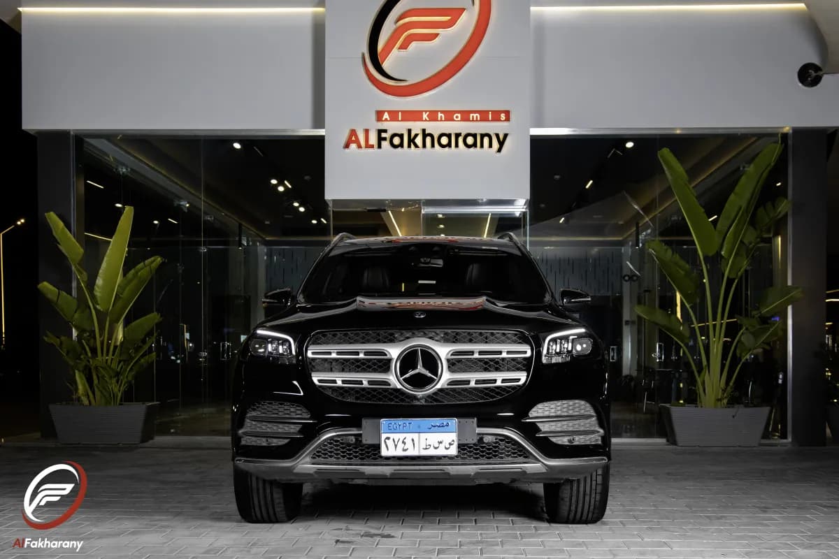 مرسيدس بنز GLS 580 2023 4 ماتيك أسود أوتوماتيك — مستعملة