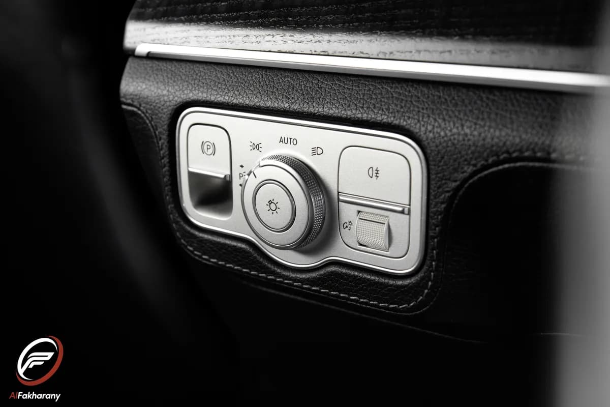 مرسيدس بنز GLS 580 2023 4 ماتيك أسود أوتوماتيك — مستعملة