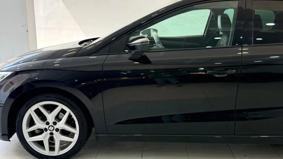 سيات ابيزا 2020 اف ار أسود دي اس جي — مستعملة