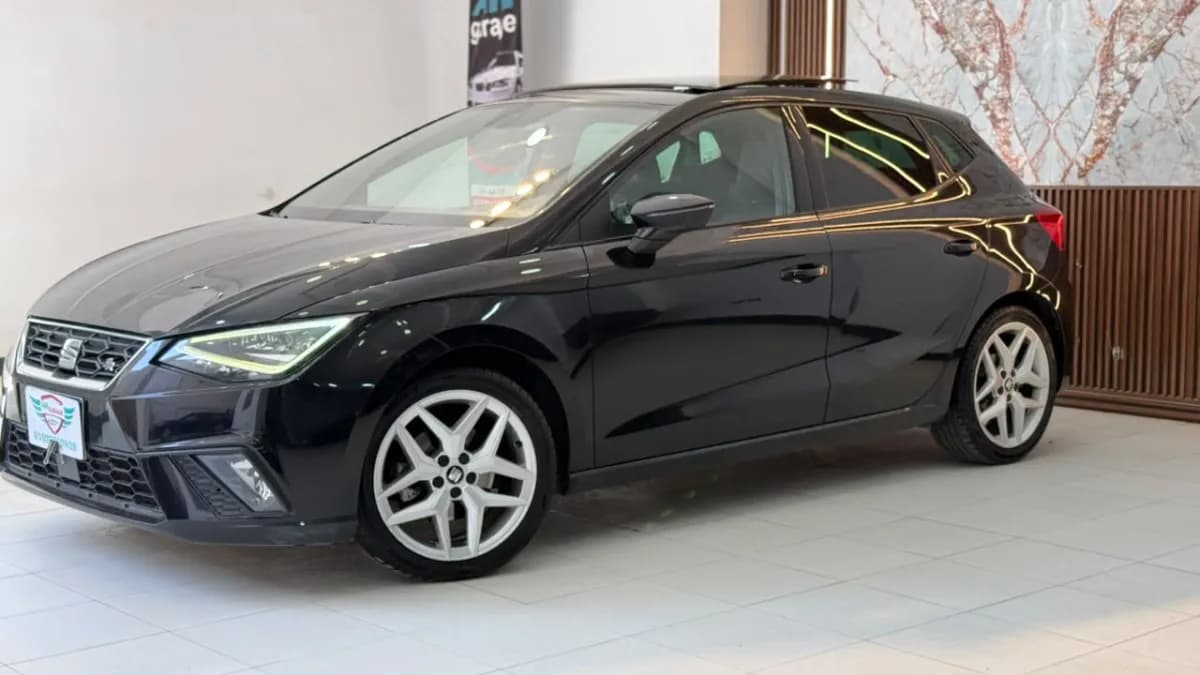 سيات ابيزا 2020 اف ار أسود دي اس جي — مستعملة