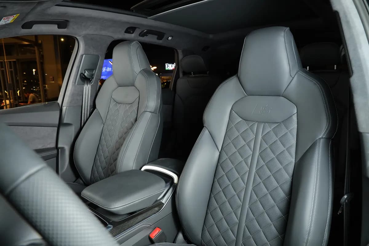 Audi Q7 2026 S-Line Gray Automatic — New