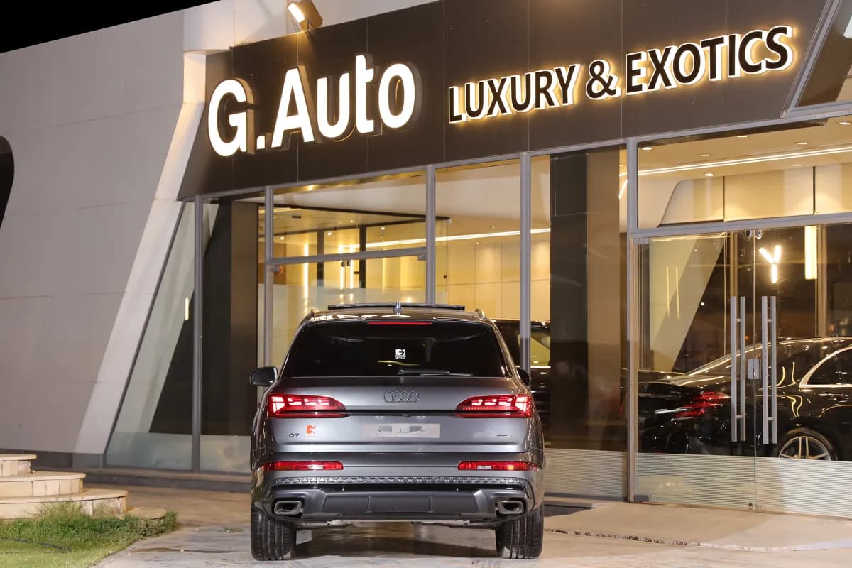 Audi Q7 2026 S-Line Gray Automatic — New