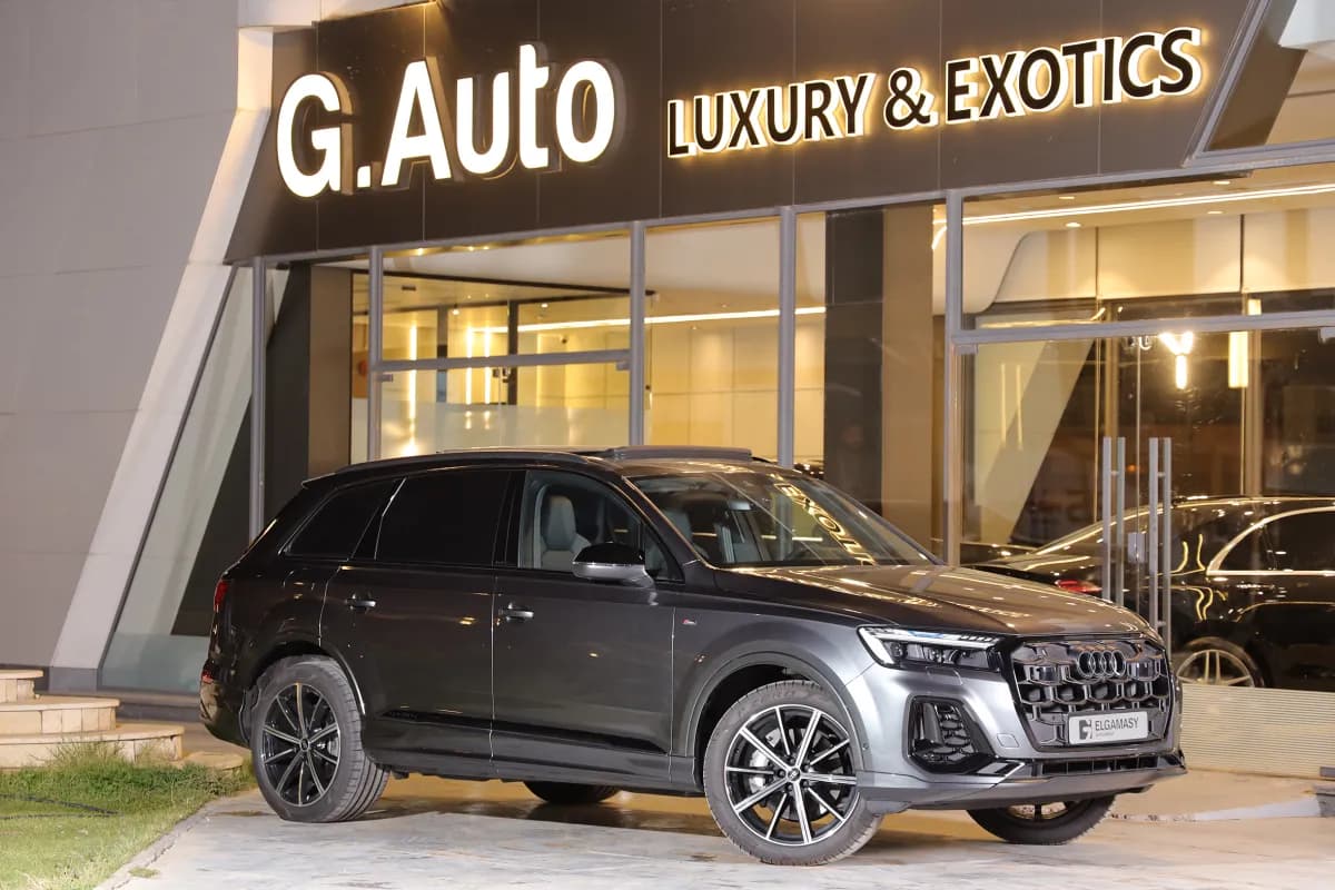 Audi Q7 2026 S-Line Gray Automatic — New