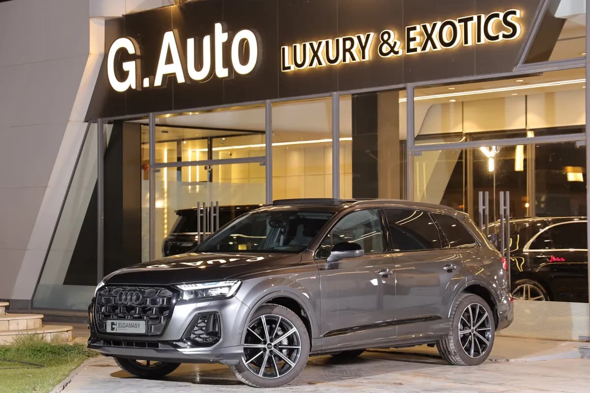 Audi Q7 2026 S-Line Gray Automatic — New