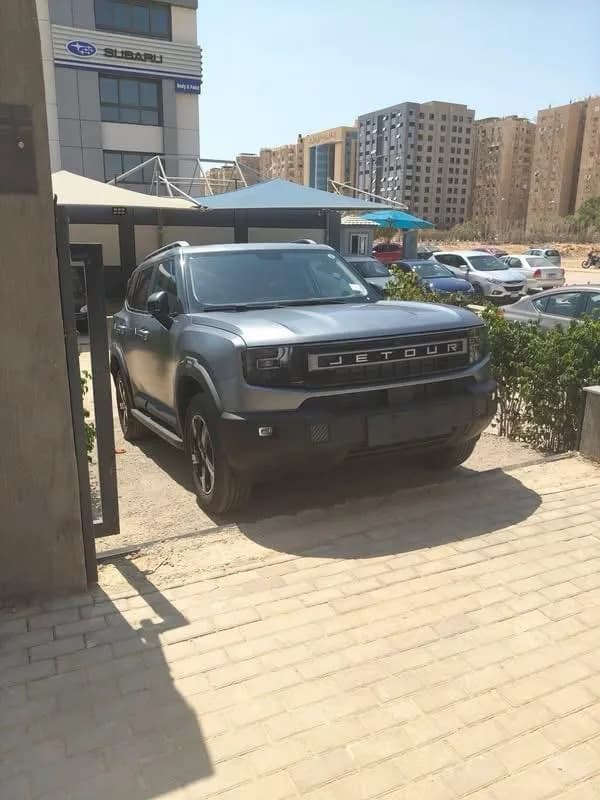 جيتور تي 1 2027 متّ كَلور رمادي ناقل حركة مزدوج القابض — جديدة