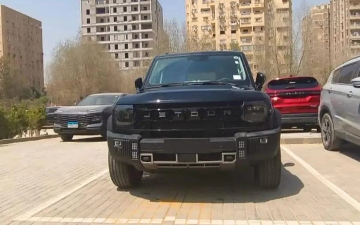 جيتور تي 2 2027 لاكشري أسود ناقل حركة مزدوج القابض — جديدة