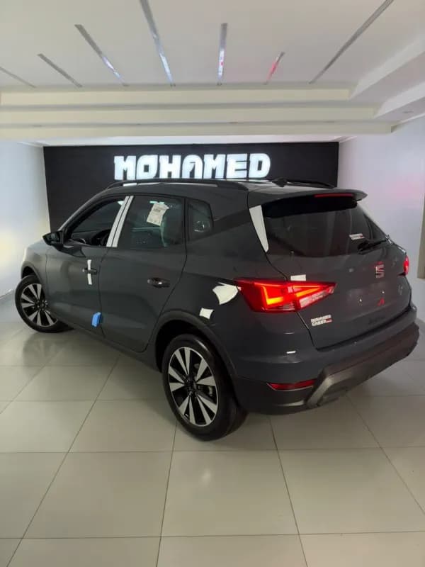 Seat Arona 2027 Style Plus Gray Automatic — New
