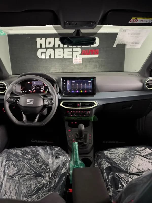 Seat Arona 2027 Style Plus Gray Automatic — New