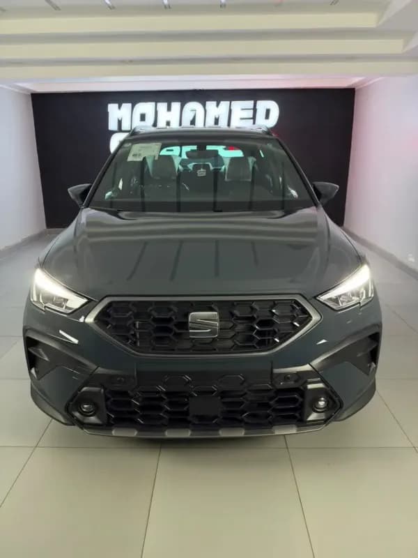 Seat Arona 2027 Style Plus Gray Automatic — New