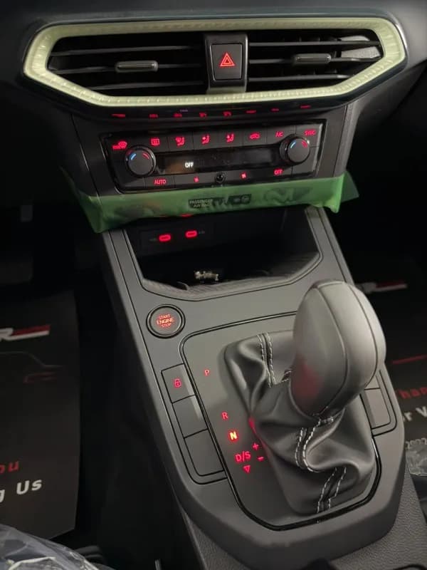 Seat Arona 2027 Style Plus Gray Automatic — New
