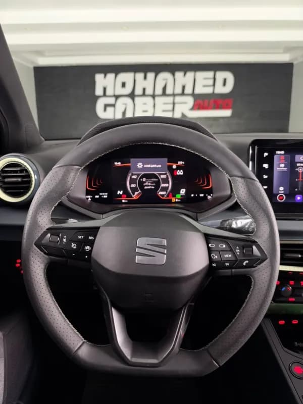 Seat Arona 2027 Style Plus Gray Automatic — New