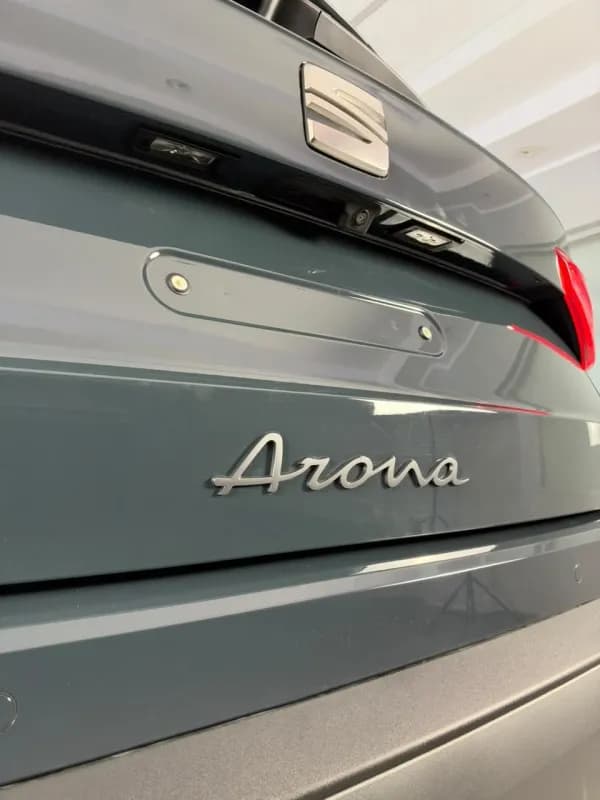 Seat Arona 2027 Style Plus Gray Automatic — New