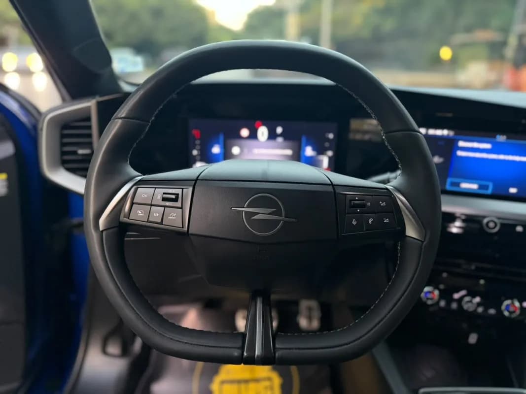 Opel Mokka 2026 GS Line Dark Blue Automatic — Used