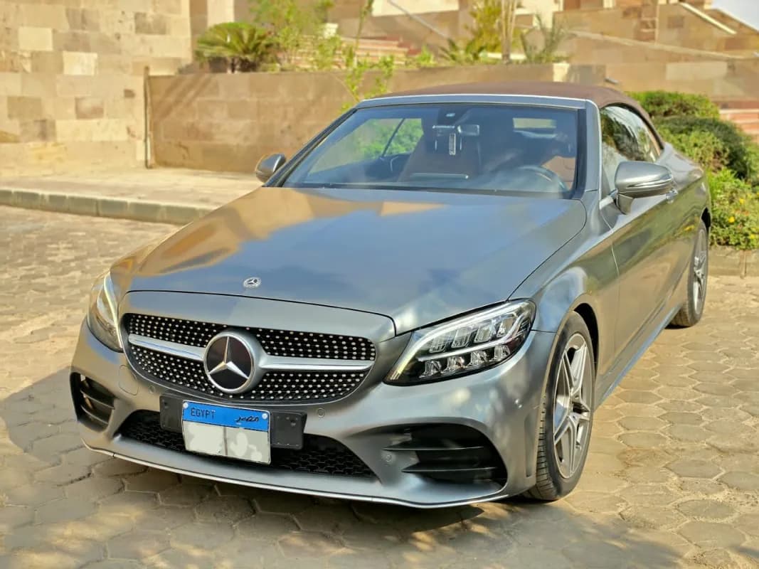 مرسيدس بنز C180 2019 ايه ام جي رمادي أوتوماتيك — مستعملة