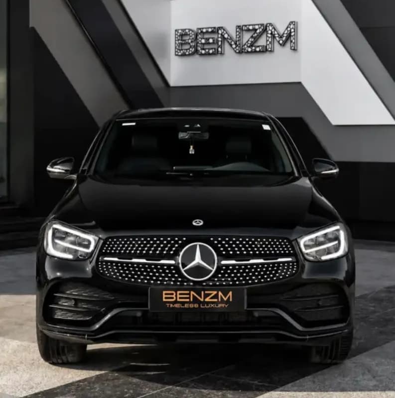 مرسيدس بنز GLC 300 2023 ايه ام جي أسود أوتوماتيك — مستعملة