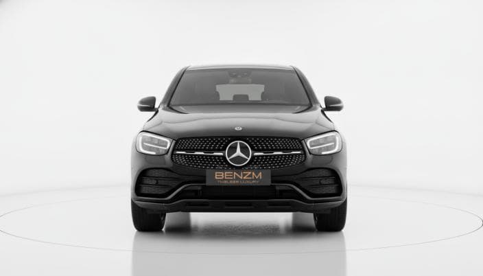 مرسيدس بنز GLC 300 2023 ايه ام جي أسود أوتوماتيك — مستعملة