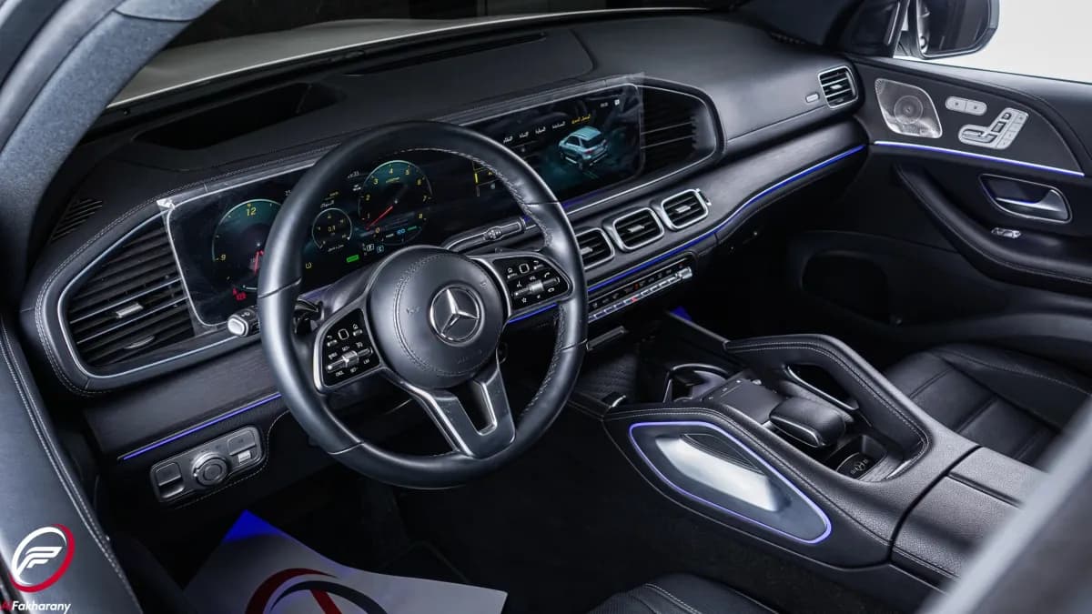 مرسيدس بنز GLE450 2023 ايه ام جي أبيض أوتوماتيك — مستعملة