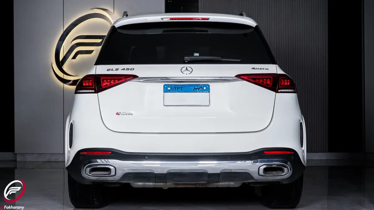 مرسيدس بنز GLE450 2023 ايه ام جي أبيض أوتوماتيك — مستعملة