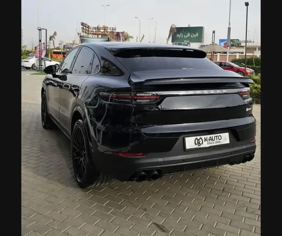 بورش كايان 2021 كوبيه أسود أوتوماتيك — مستعملة