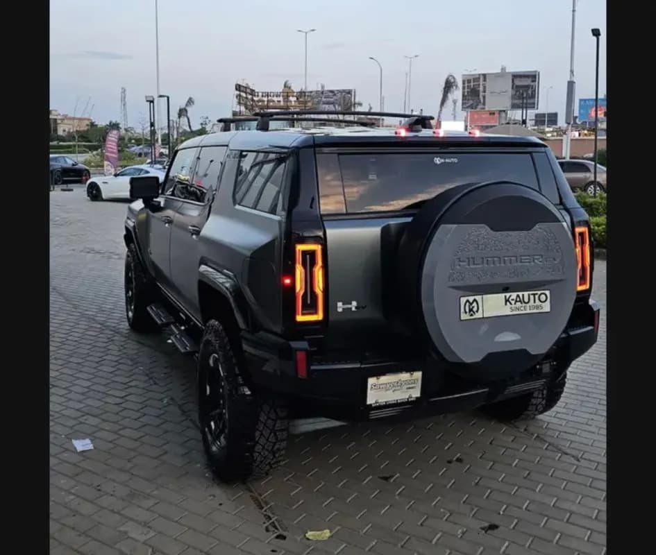 GMC Hummer 2024 Ev 2x Gray Automatic — Used