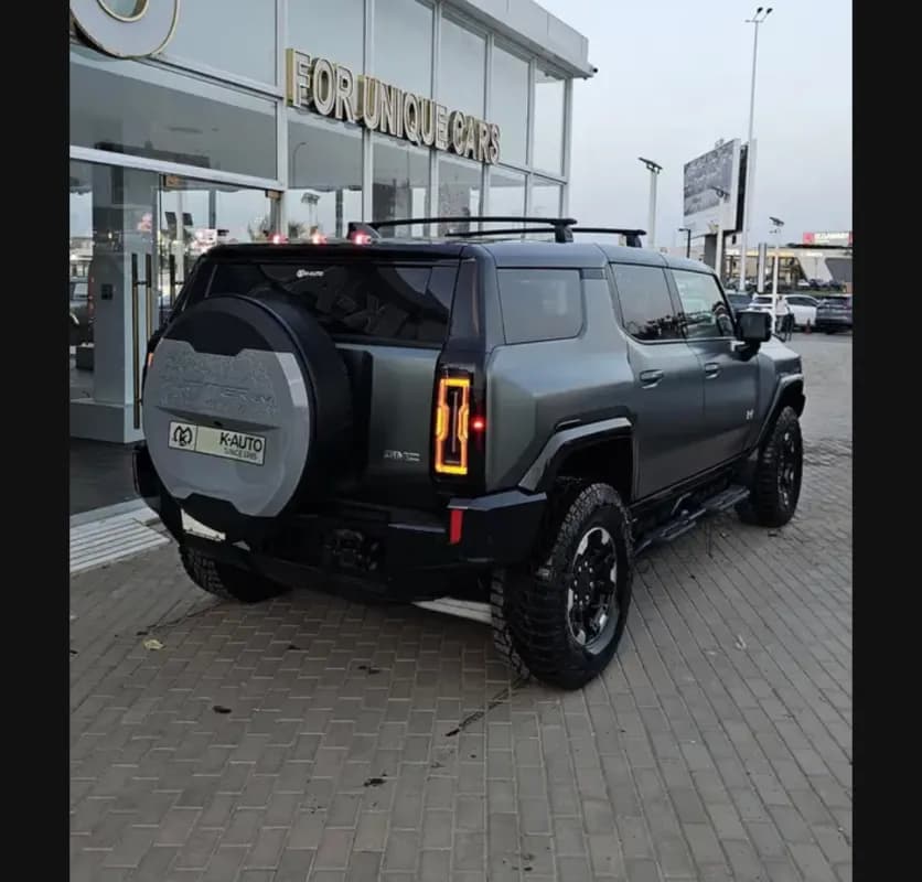 GMC Hummer 2024 Ev 2x Gray Automatic — Used