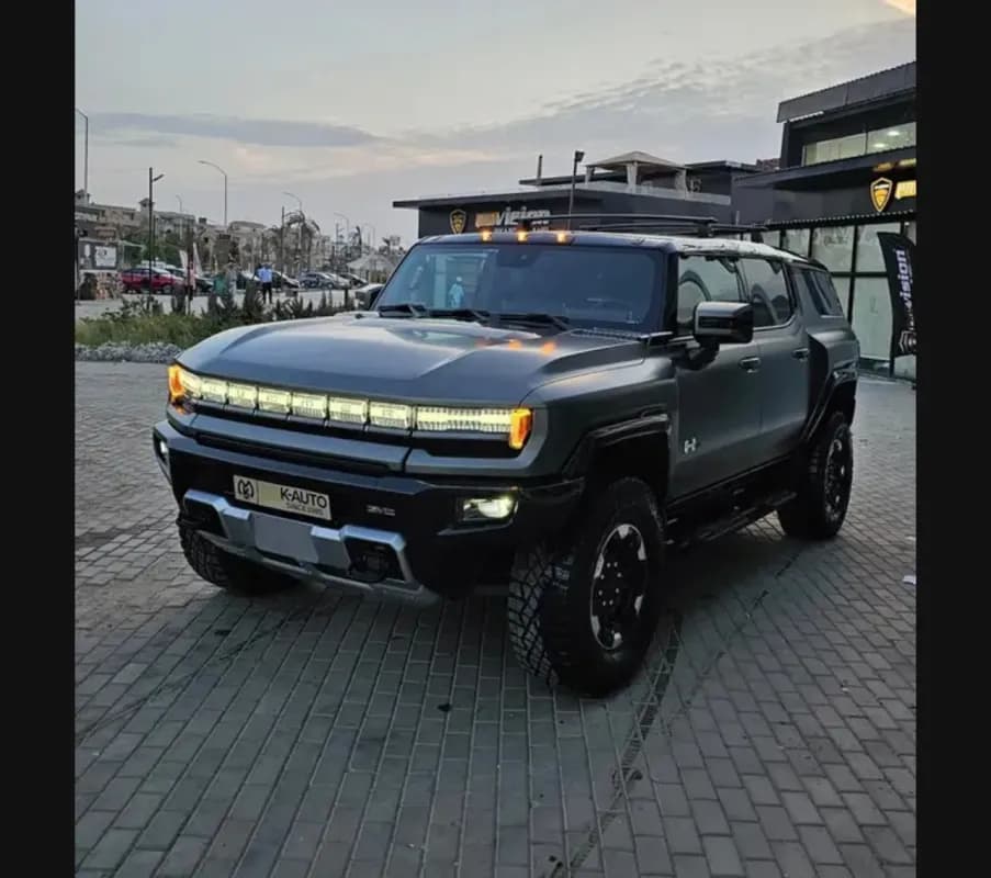 GMC Hummer 2024 Ev 2x Gray Automatic — Used
