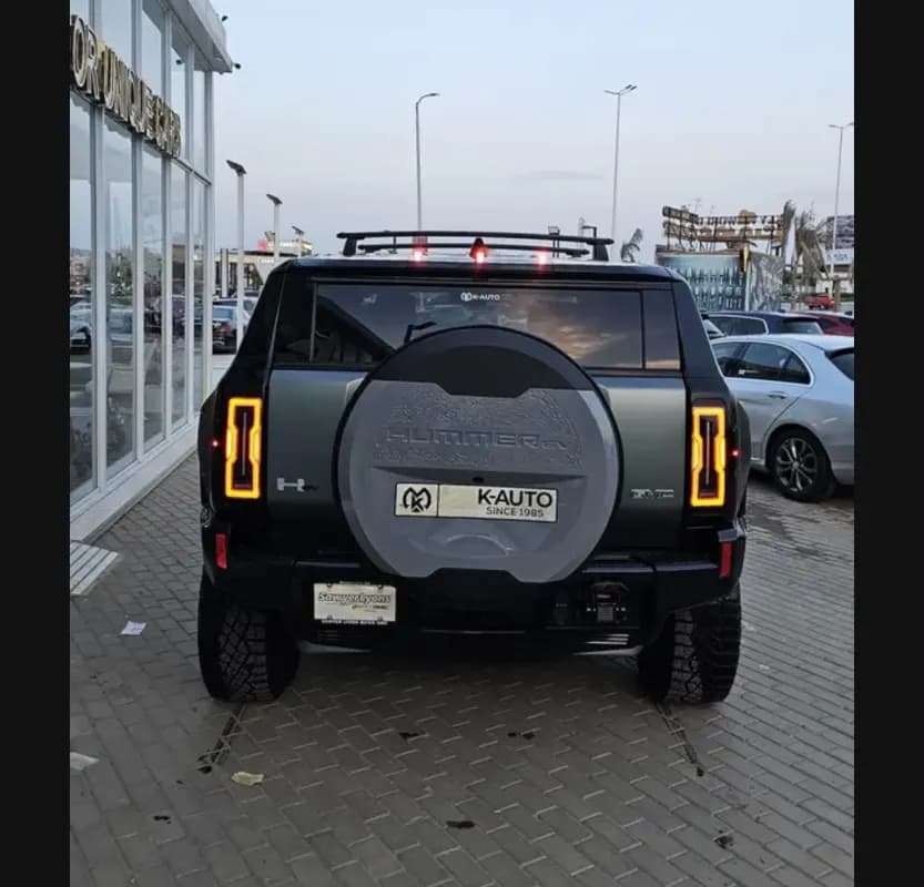 GMC Hummer 2024 Ev 2x Gray Automatic — Used