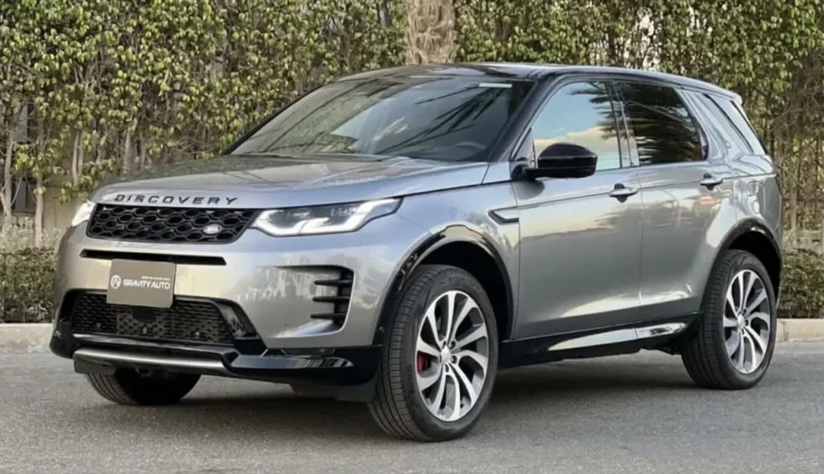 Land Rover Discovery 2025 Sport Gray Automatic — Used