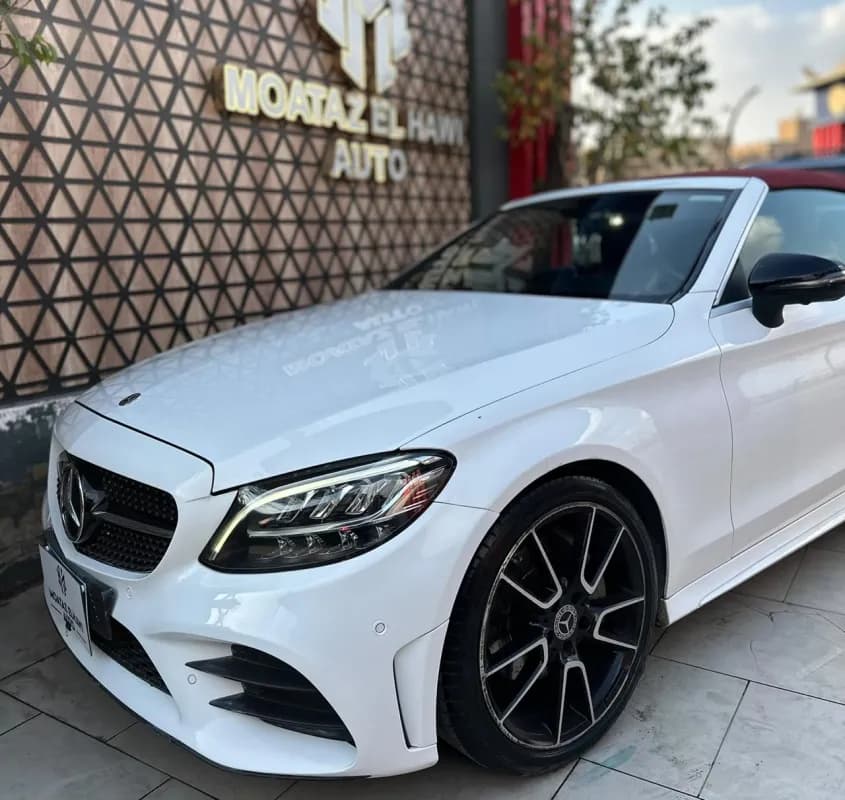 مرسيدس بنز C200 2020 ايه ام جي أبيض أوتوماتيك — مستعملة