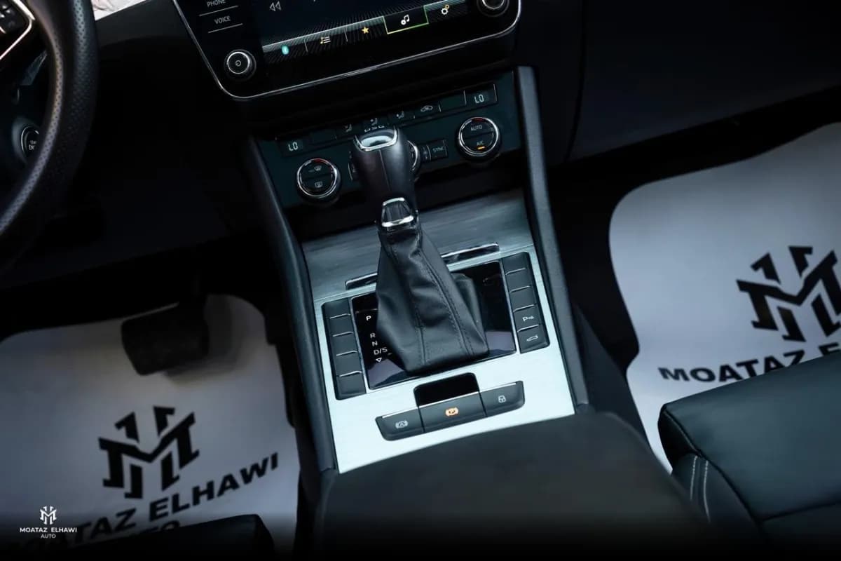 Skoda Superb 2022 Ambition Silver Automatic — Used