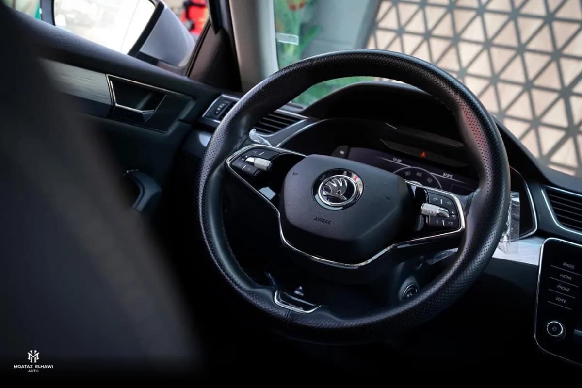 Skoda Superb 2022 Ambition Silver Automatic — Used