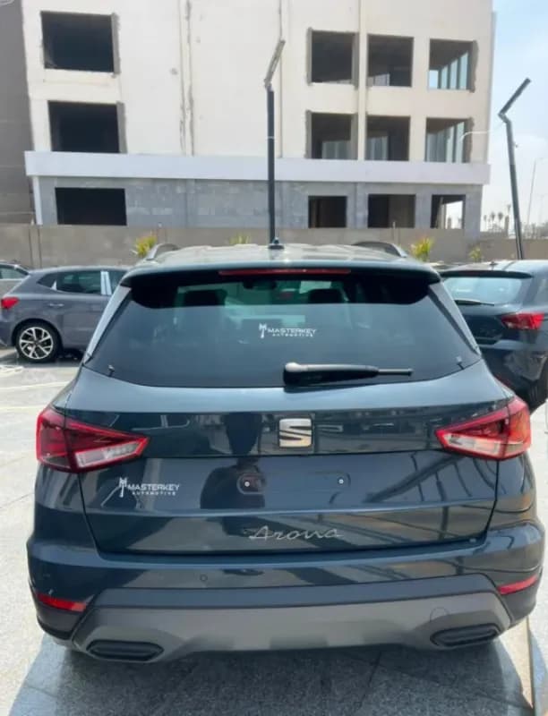 Seat Arona 2027 Style Plus Gray Automatic — New