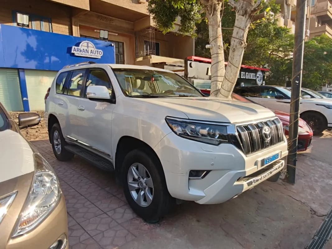 Toyota Prado 2022 TX White Automatic — Used