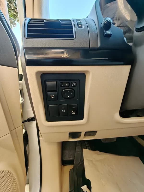 Toyota Prado 2022 TX White Automatic — Used
