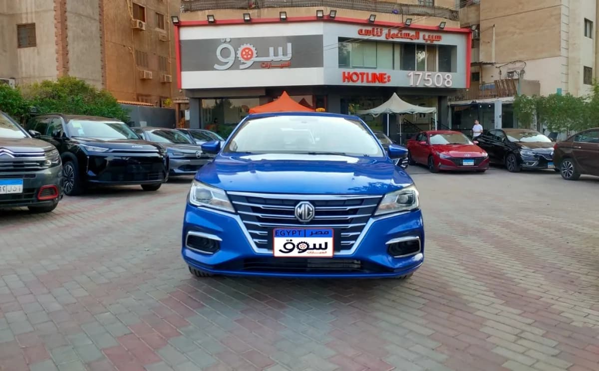 ام جي 5 2022 لاكشري أزرق أوتوماتيك — مستعملة