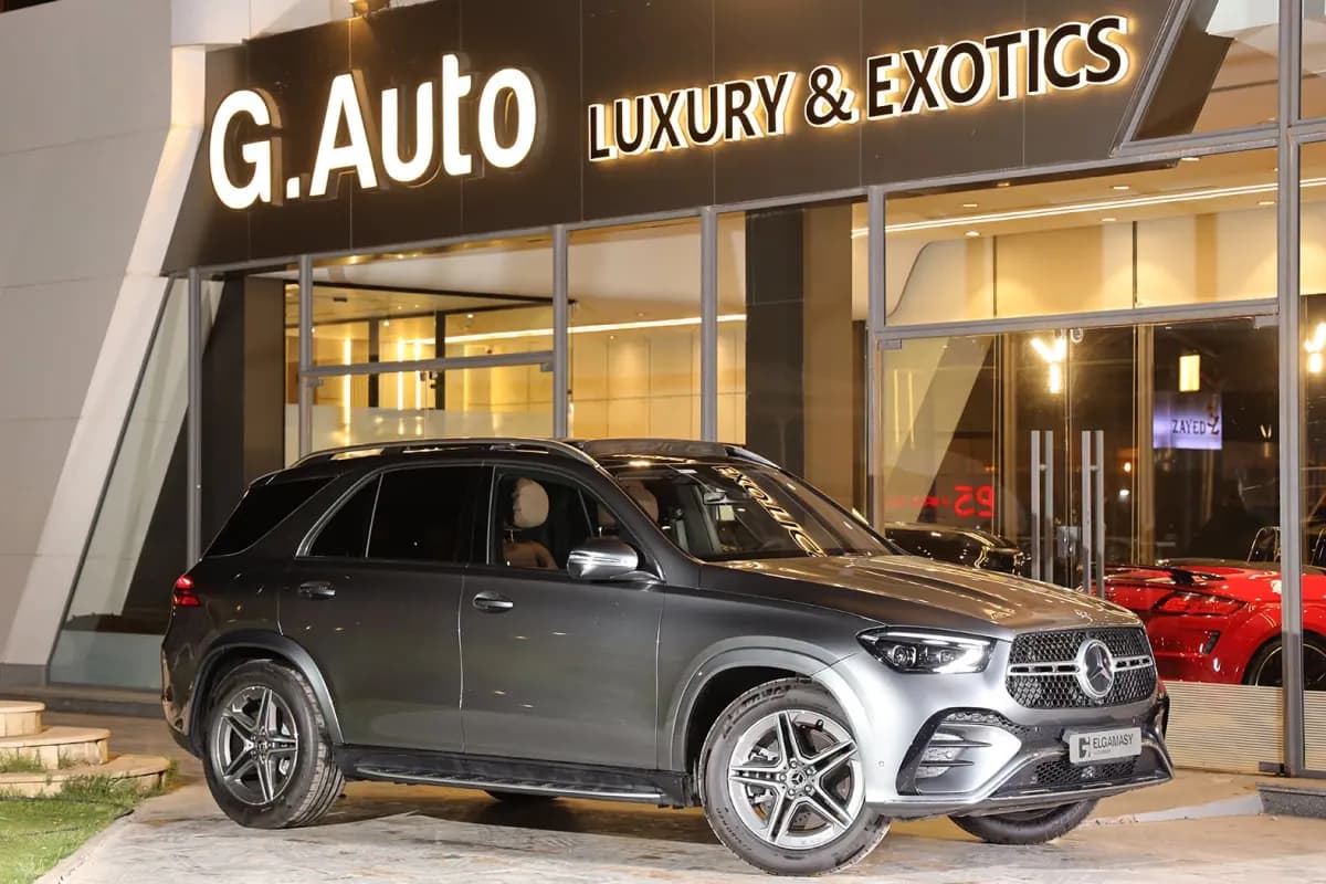 مرسيدس بنز GLE450 2026 ايه ام جي رمادي إسمنتي أوتوماتيك — جديدة