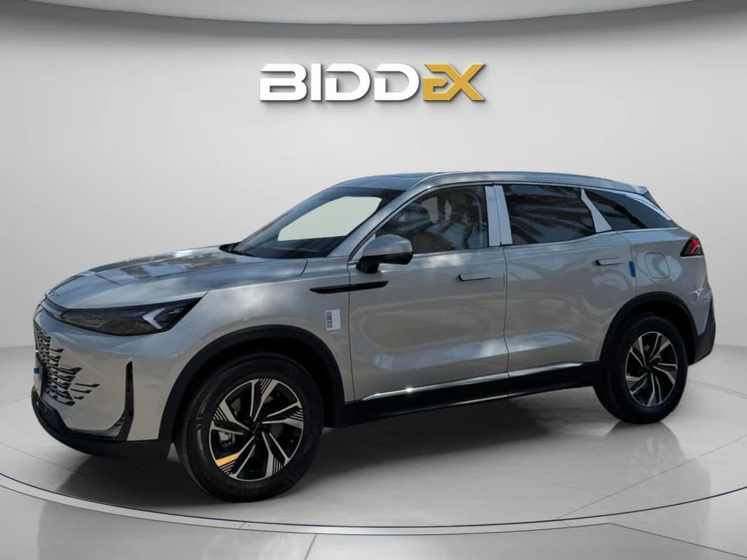 BAIC X7 2025 HighLine White Automatic — New
