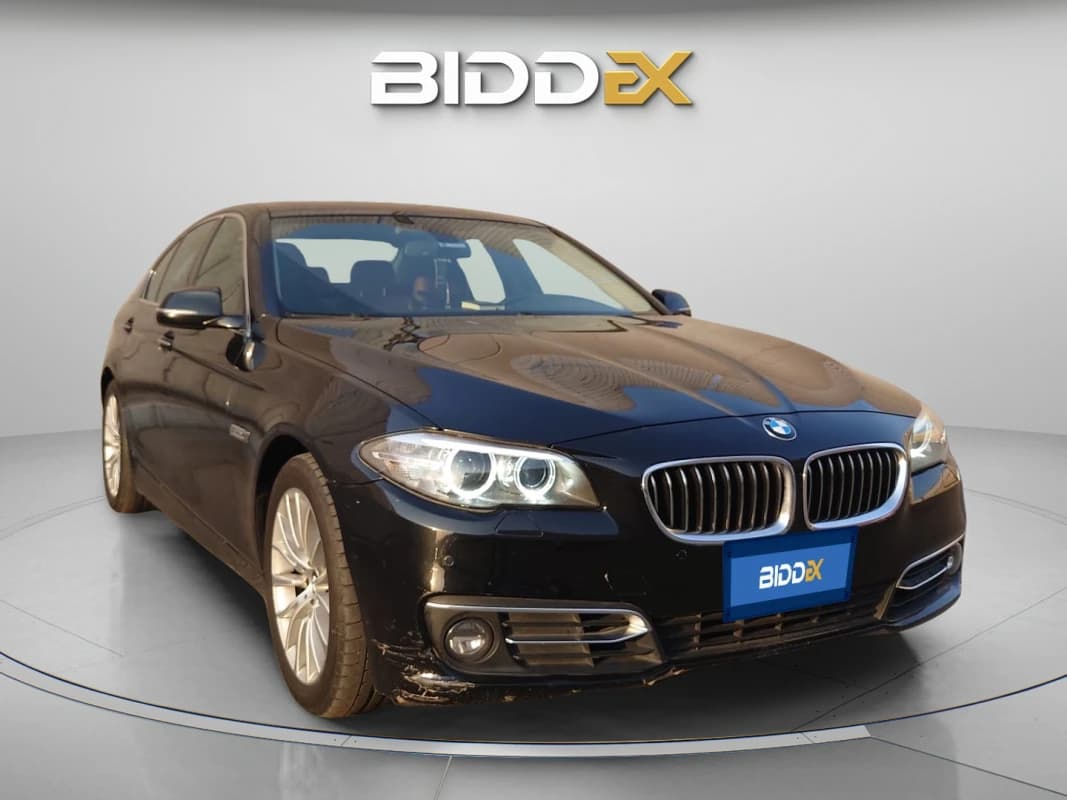 BMW 520i 2016 Luxury Black Automatic — Used