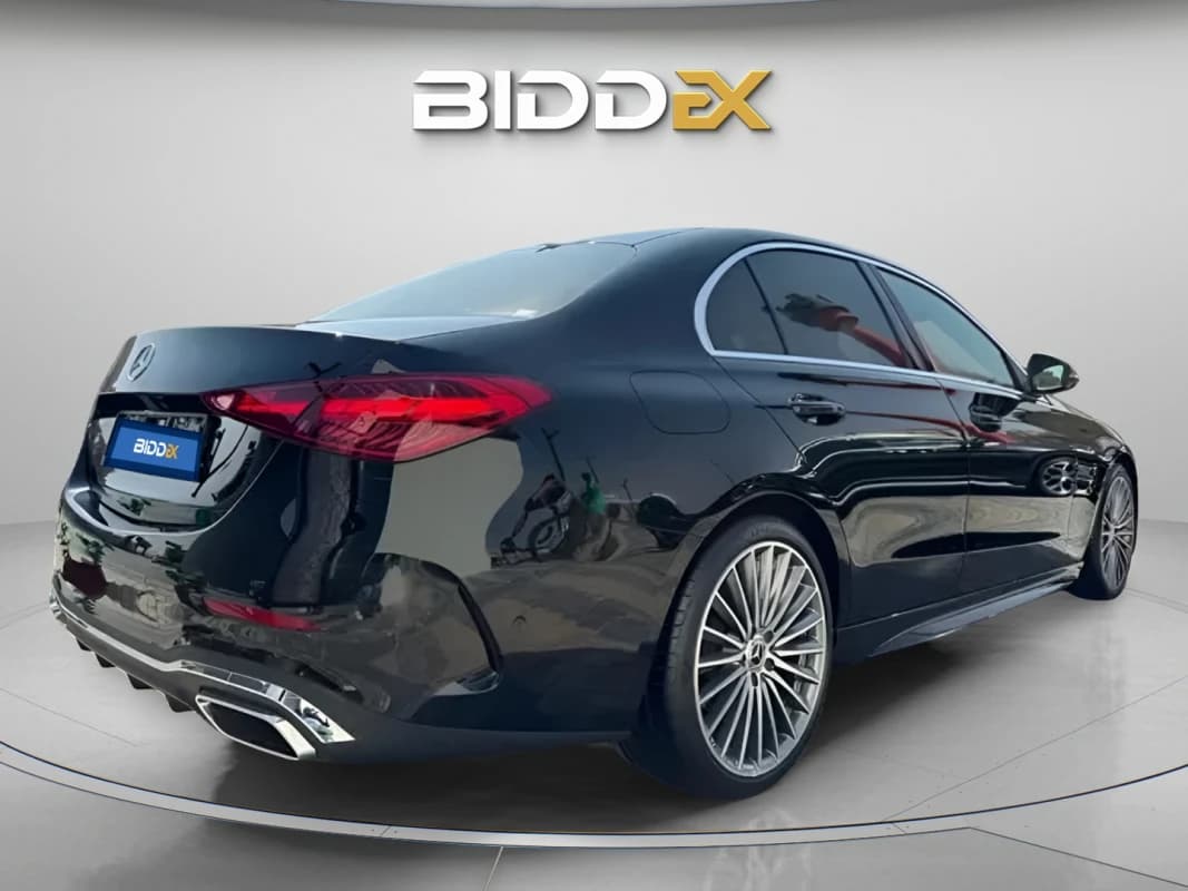 مرسيدس بنز C180 2024 ايه ام جي أسود أوتوماتيك — جديدة