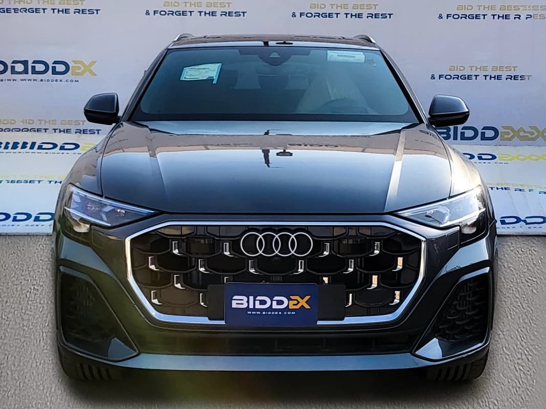Audi Q8 2024 اس لاين أبيض أوتوماتيك — جديدة