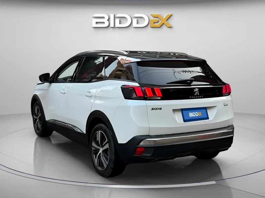 بيجو 3008 2021 الور باك أبيض أوتوماتيك — مستعملة