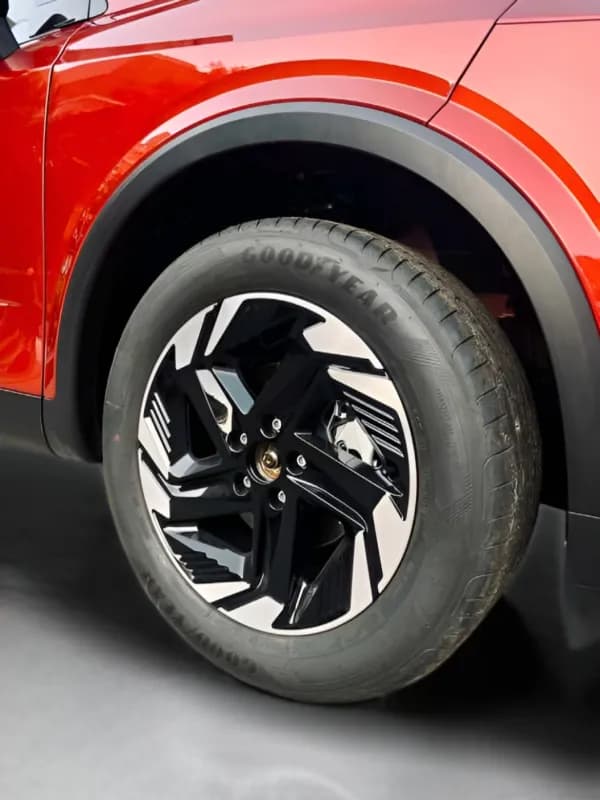 Nissan Qashqai 2026 Tekna 2 Red Automatic — New