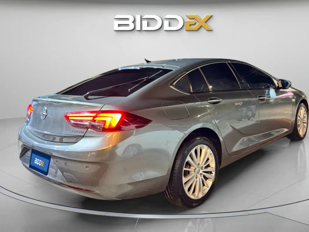 أوبل انسيجنيا 2018