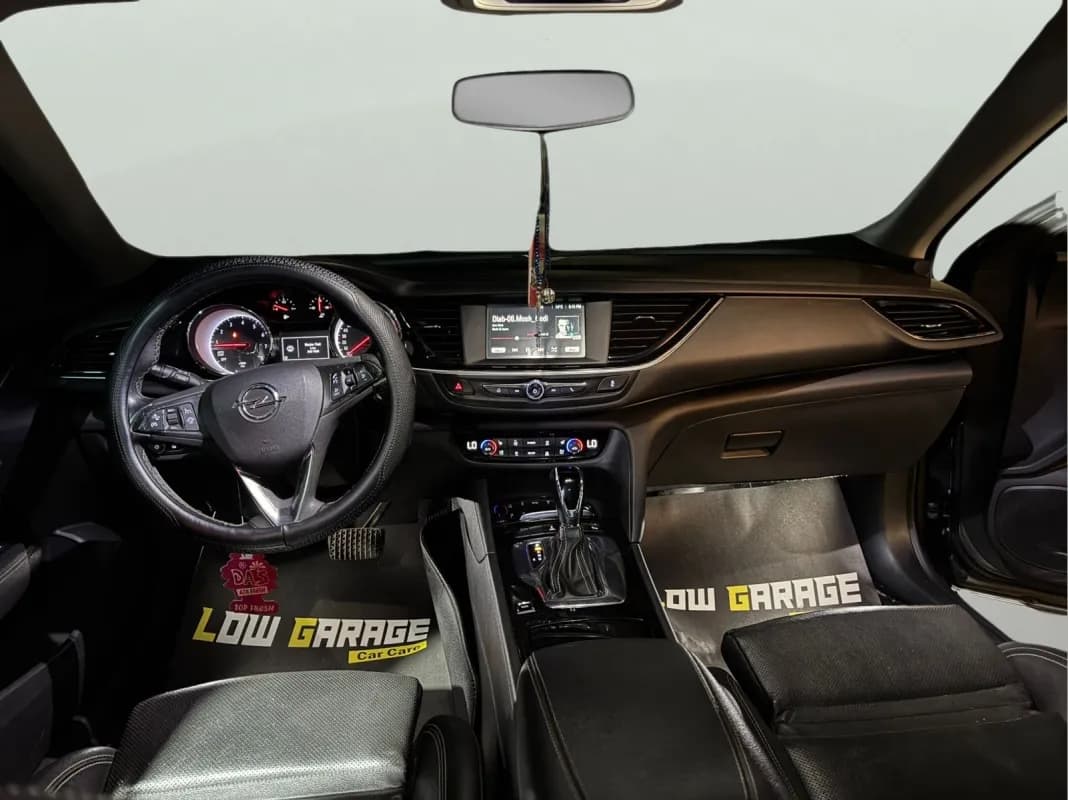 أوبل انسيجنيا 2018